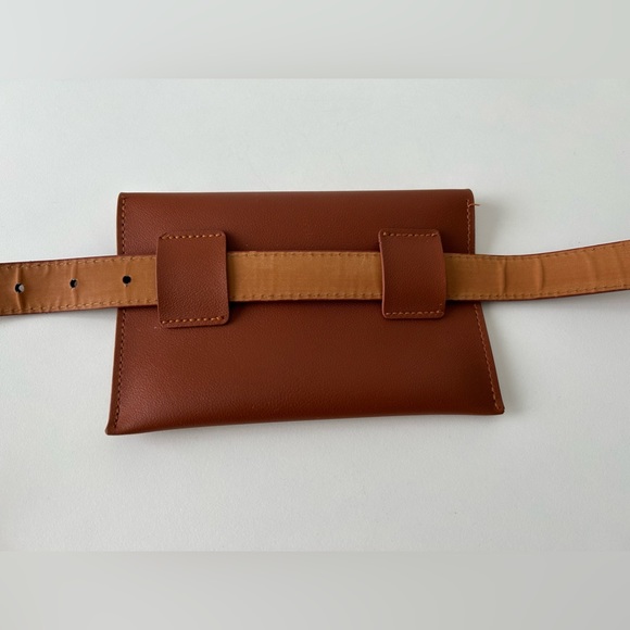 Leather belt bag/crossbody bag - Picture 6 of 8